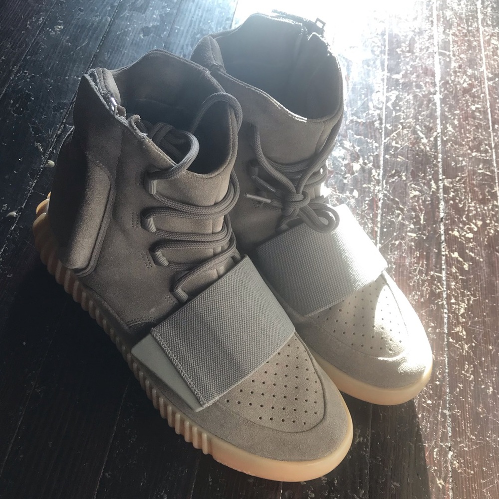 Yeezy 750 boost “Glow in the dark”